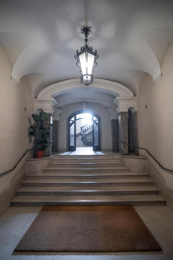 Dimora Storica Palazzo Marescalchi Belli Daire Roma Dış mekan fotoğraf