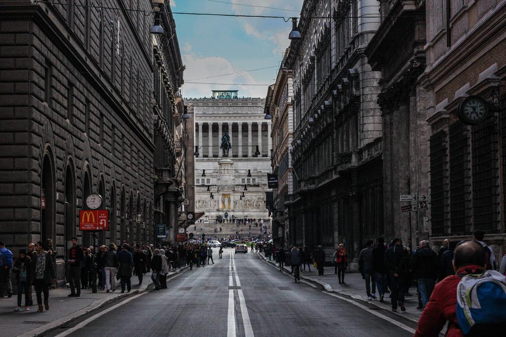 Dimora Storica Palazzo Marescalchi Belli Daire Roma Dış mekan fotoğraf